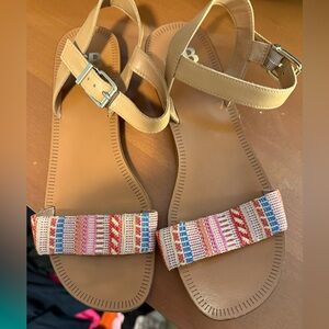 Gianni Bini leathet with native strap women’s‎ size 8 medium.